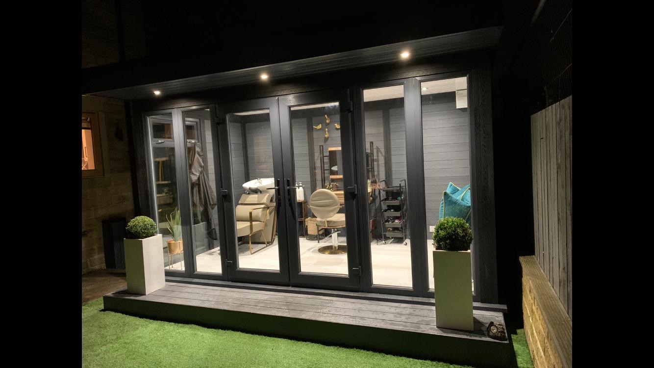 Garden Room Used As Hair Dresser In Peterborough Outside Shot Garden Room Used As Hair Dresser In Peterborough Outside Shot
