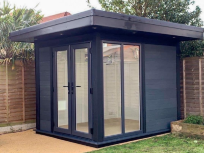 Small-narrow-garden-room-french-doors